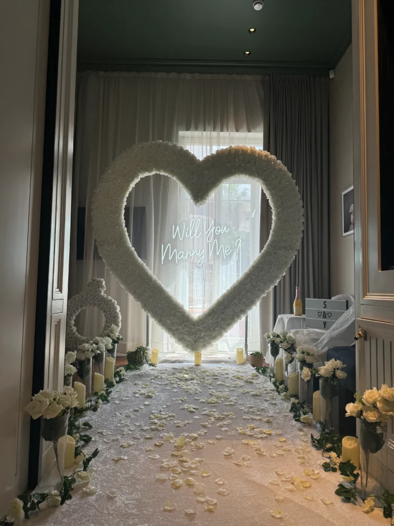 הצעת נישואין במלון